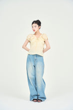 画像をギャラリービューアに読み込む, frill blouse