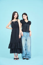 画像をギャラリービューアに読み込む, frill blouse