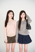 画像をギャラリービューアに読み込む, vneck logo embroidery knit