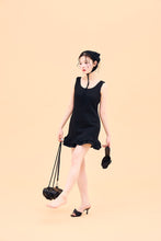 画像をギャラリービューアに読み込む, stretch ruffle dress