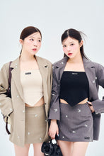 画像をギャラリービューアに読み込む, Flower embroidery mini skirt