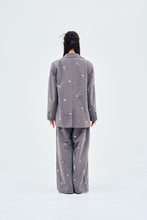 画像をギャラリービューアに読み込む, Flower embroidery wide pants