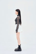 画像をギャラリービューアに読み込む, Stone logo high neck TEE