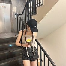 画像をギャラリービューアに読み込む, denim shorts